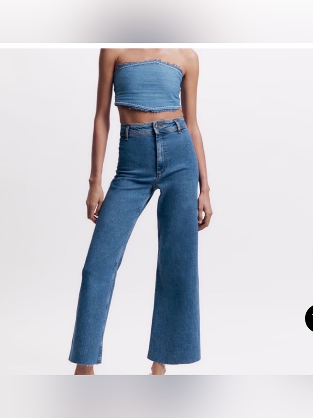 Zara marine wide jeans feature light indigo wash and a raw, cropped hem SZ6 EUC